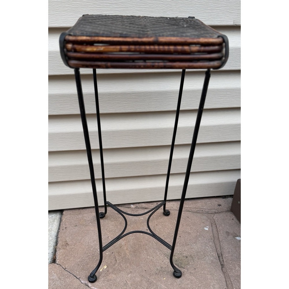 Vtg Woven Wicker Brown Scroll Metal Pedestal Plant Stand Square Base